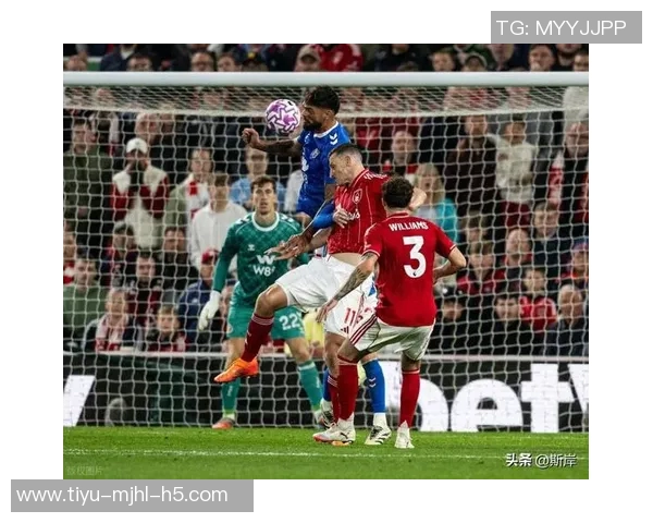 曼联一战飙升至第六名距离第四名桑德兰仅差一分